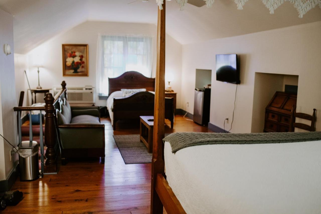 Maison Mouton Bed & Breakfast Lafayette Exterior photo